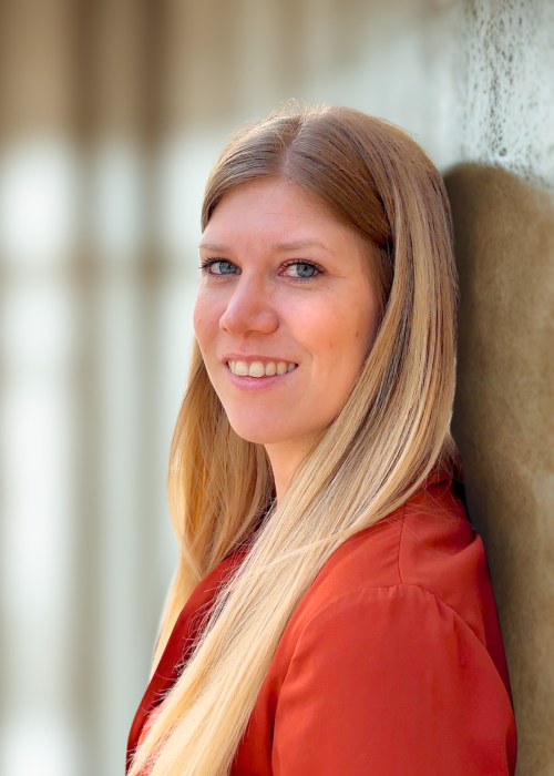 Marianne Vilares - Mentorin für selbstständige Frauen, die sich trotz Expertise bei Preis, Sichtbarkeit und Umsetzungskraft im Weg stehen.